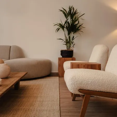 Naxian Nest Penthouse 3br - Walk To Appartamento