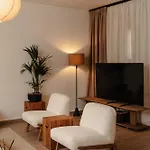 Naxian Nest Penthouse 3br - Walk To Apartment