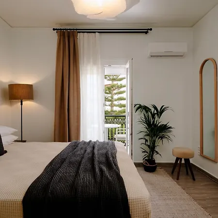 Naxian Nest Penthouse 3br - Walk To Naxos City