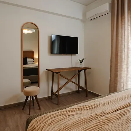 Naxian Nest Suites And Apartments