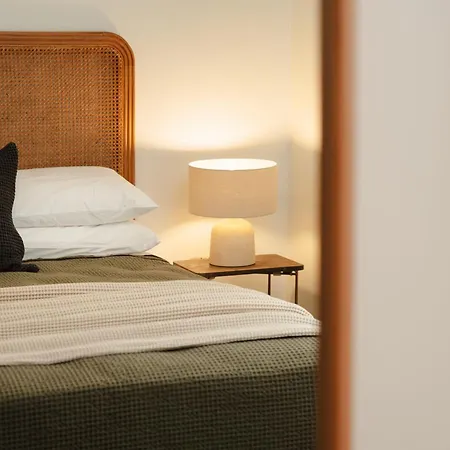Naxian Nest Suites And Apartments *