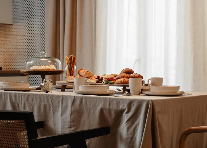 Naxian Nest Penthouse 3br - Walk To Apartment