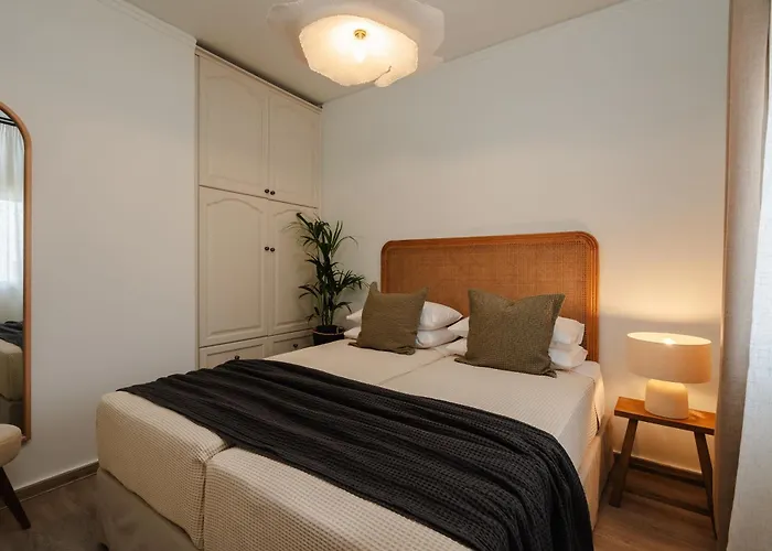 Naxian Nest Penthouse 3br - Walk To Apartment Naxos City