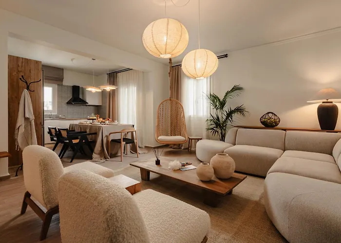 Naxian Nest Penthouse 3br - Walk To *