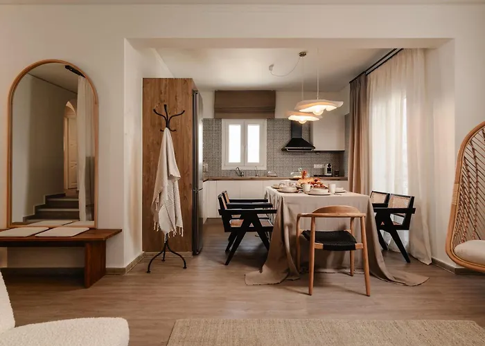 Naxian Nest Penthouse 3br - Walk To *